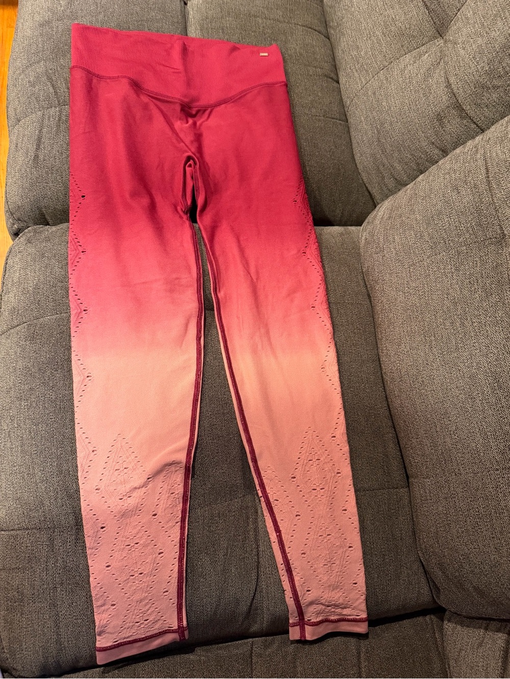 PINK Victoria's Secret Ombre Rose-to-Blush Leggings